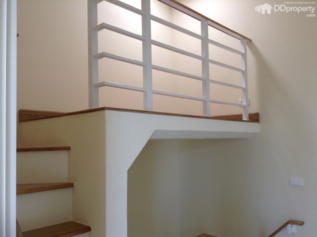 Golden Town Rattanathibet â Bangplup91-034